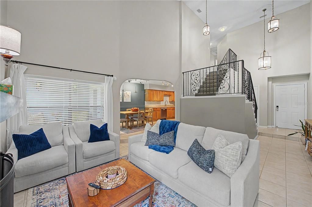 For Sale: $300,000 (3 beds, 2 baths, 1330 Square Feet)