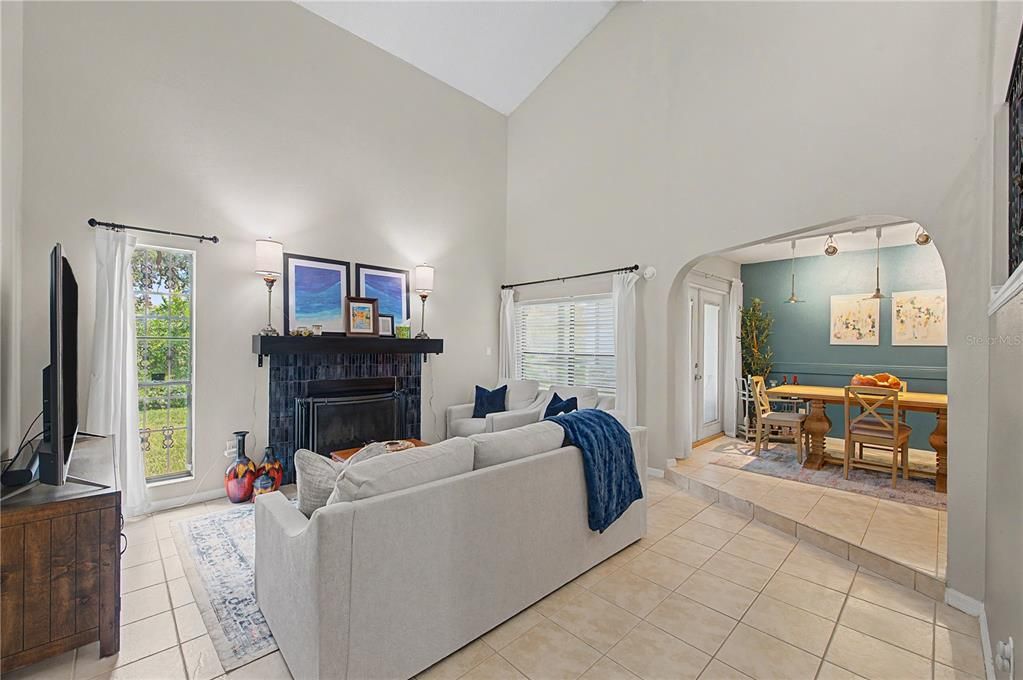 For Sale: $300,000 (3 beds, 2 baths, 1330 Square Feet)