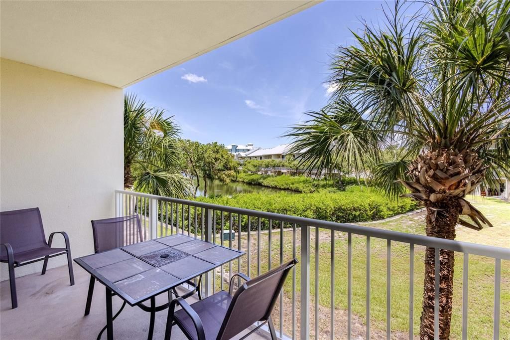 На продажу: $445,000 (3 спален, 3 ванн, 1417 Квадратных фут)