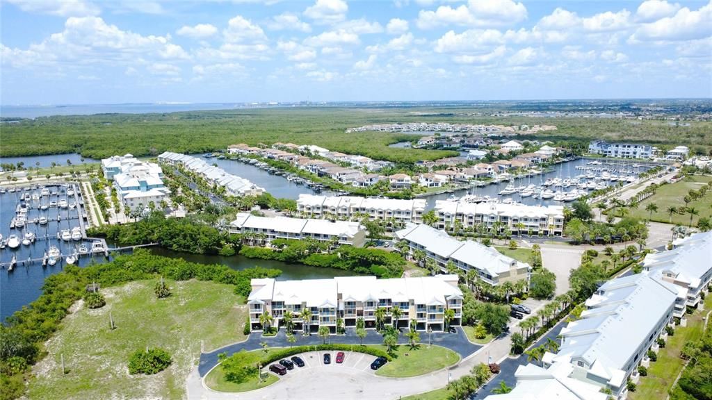 На продажу: $445,000 (3 спален, 3 ванн, 1417 Квадратных фут)
