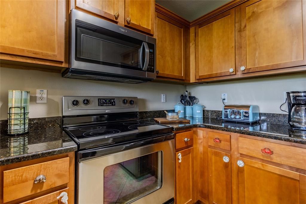 На продажу: $445,000 (3 спален, 3 ванн, 1417 Квадратных фут)