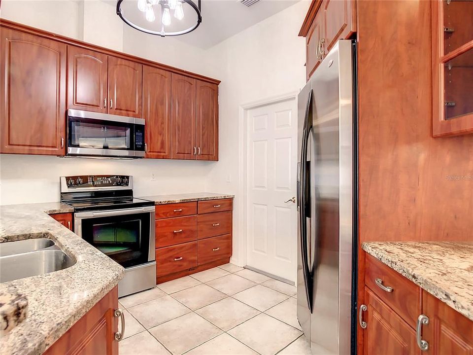 В аренду: $2,900 (3 спален, 2 ванн, 1730 Квадратных фут)