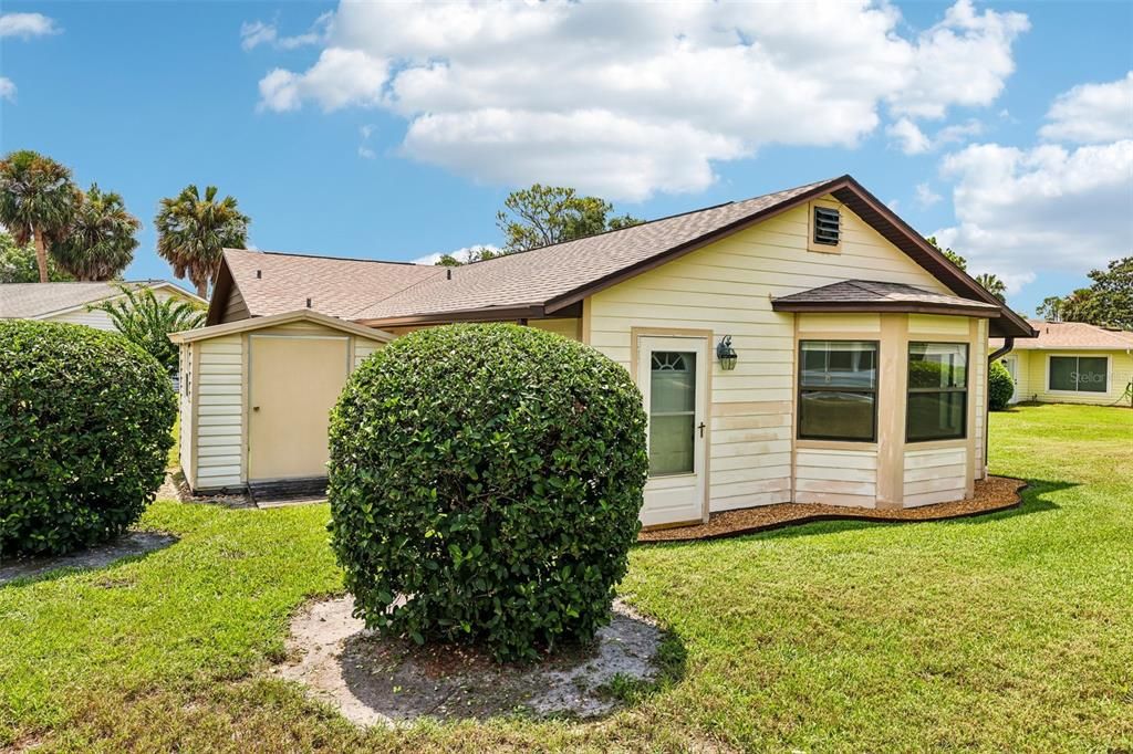 For Sale: $269,000 (2 beds, 3 baths, 2146 Square Feet)