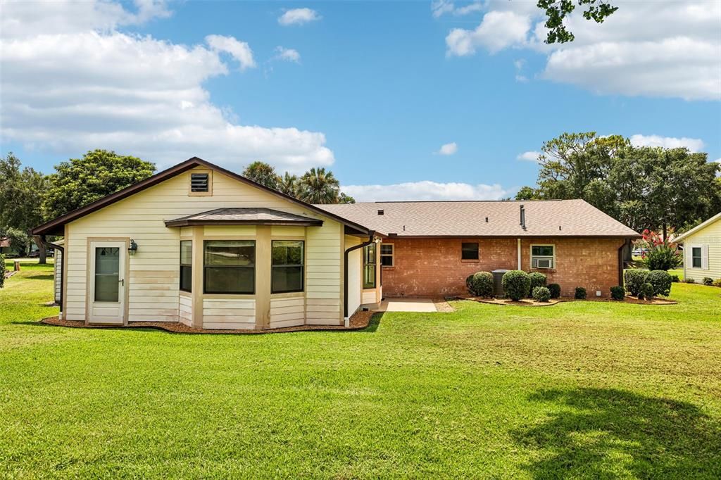 For Sale: $269,000 (2 beds, 3 baths, 2146 Square Feet)