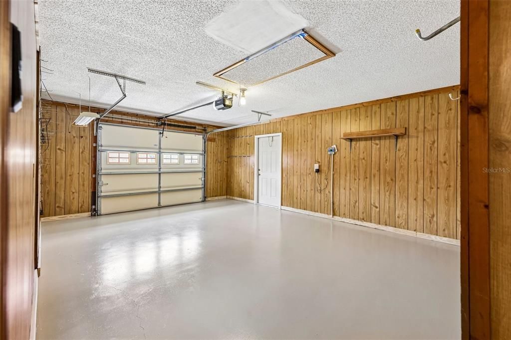 For Sale: $269,000 (2 beds, 3 baths, 2146 Square Feet)
