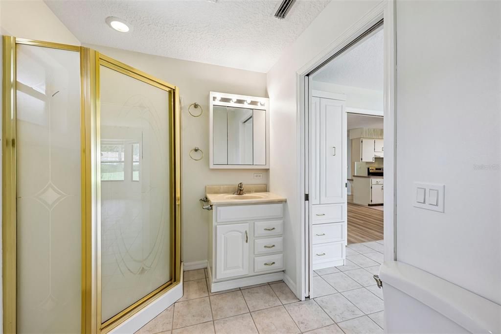 For Sale: $269,000 (2 beds, 3 baths, 2146 Square Feet)