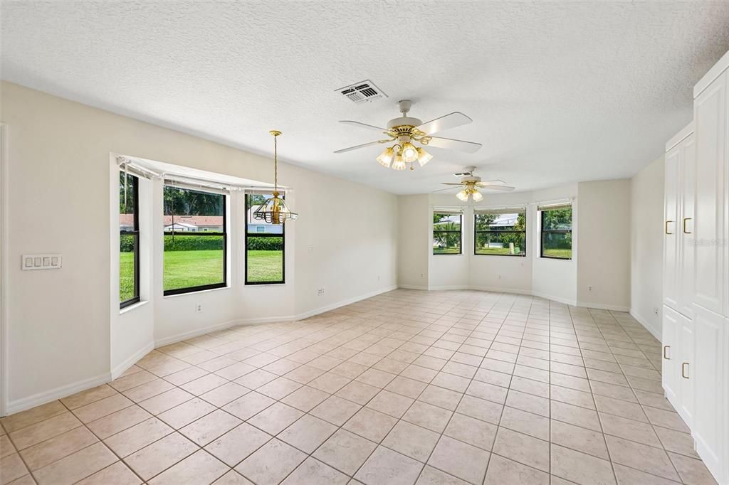 For Sale: $269,000 (2 beds, 3 baths, 2146 Square Feet)