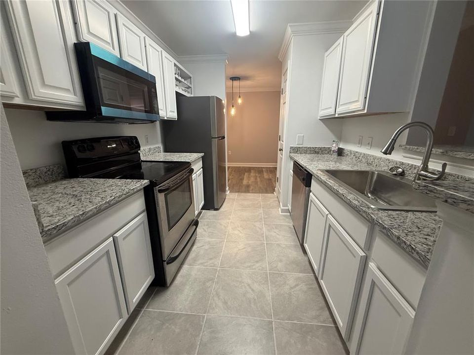 En Renta: $1,895 (3 camas, 2 baños, 1335 Pies cuadrados)