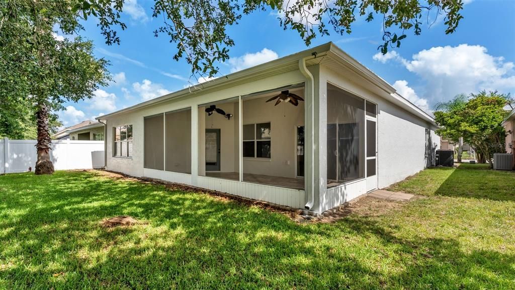 En Venta: $339,900 (4 camas, 2 baños, 2093 Pies cuadrados)