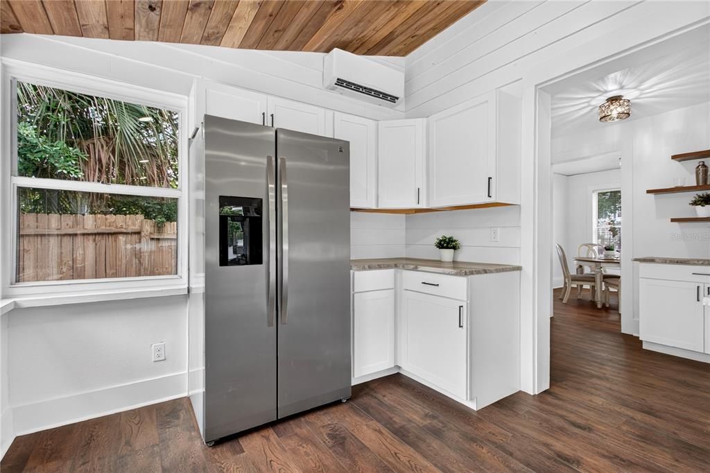 На продажу: $439,900 (3 спален, 2 ванн, 1520 Квадратных фут)