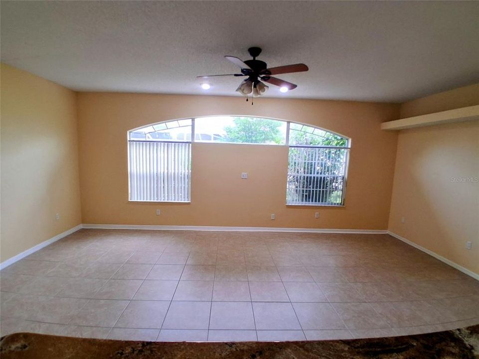 Active With Contract: $2,650 (3 beds, 2 baths, 2642 Square Feet)