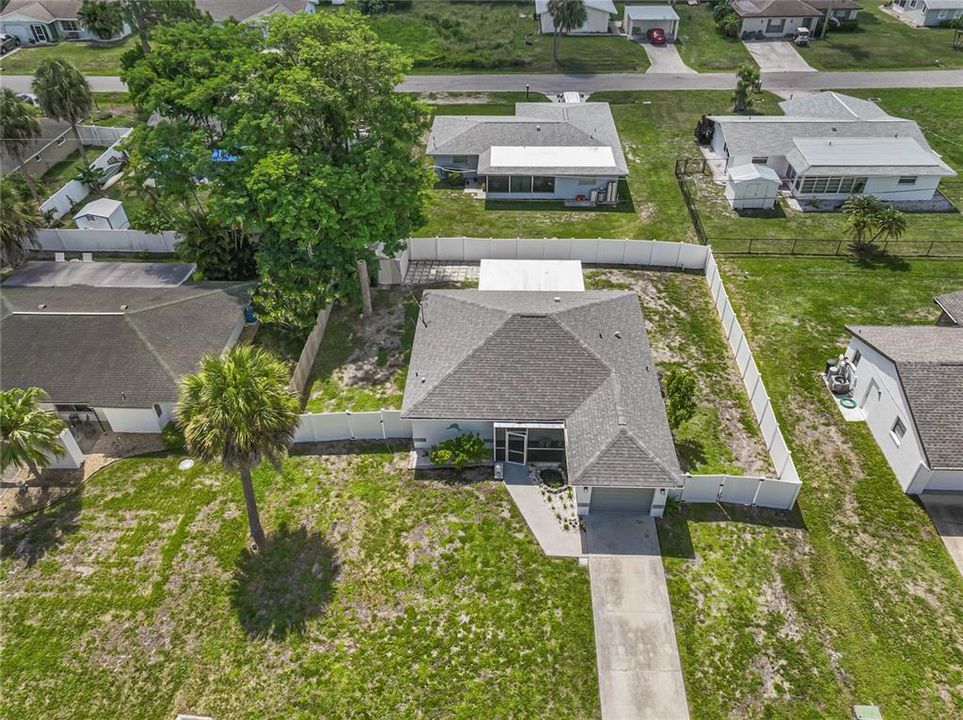 Activo con contrato: $259,900 (2 camas, 2 baños, 995 Pies cuadrados)