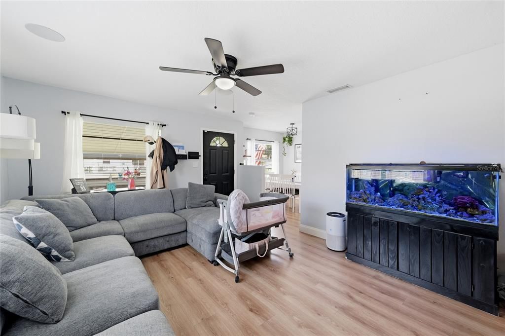 En Venta: $334,900 (3 camas, 2 baños, 1284 Pies cuadrados)