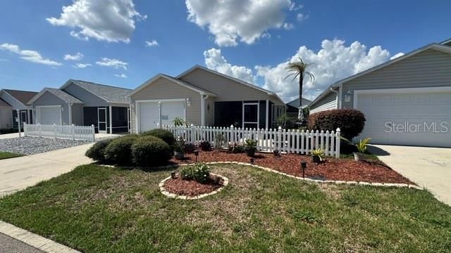 На продажу: $243,900 (2 спален, 2 ванн, 1156 Квадратных фут)