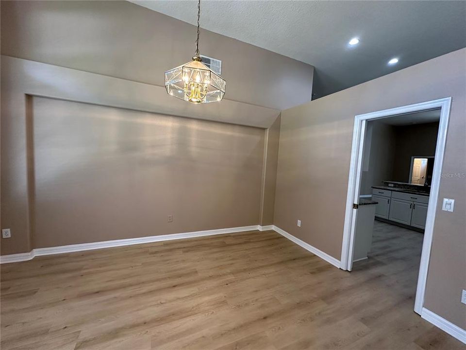 В аренду: $3,300 (4 спален, 3 ванн, 2216 Квадратных фут)
