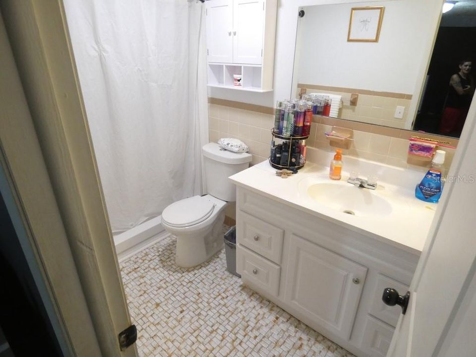 Active With Contract: $180,000 (3 beds, 2 baths, 1236 Square Feet)