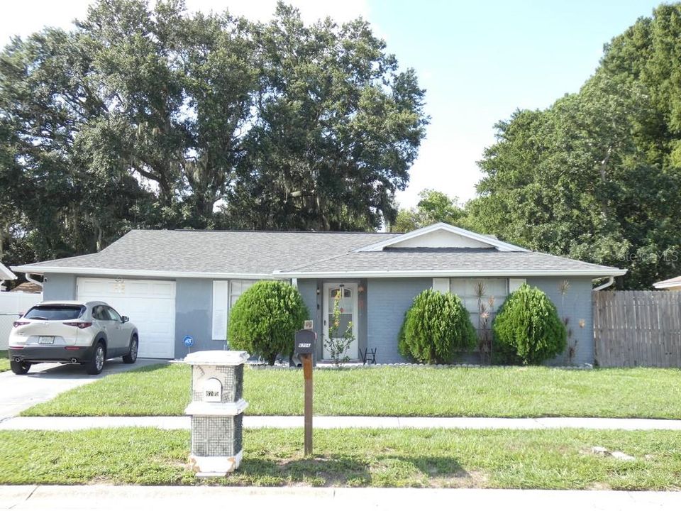 Active With Contract: $180,000 (3 beds, 2 baths, 1236 Square Feet)