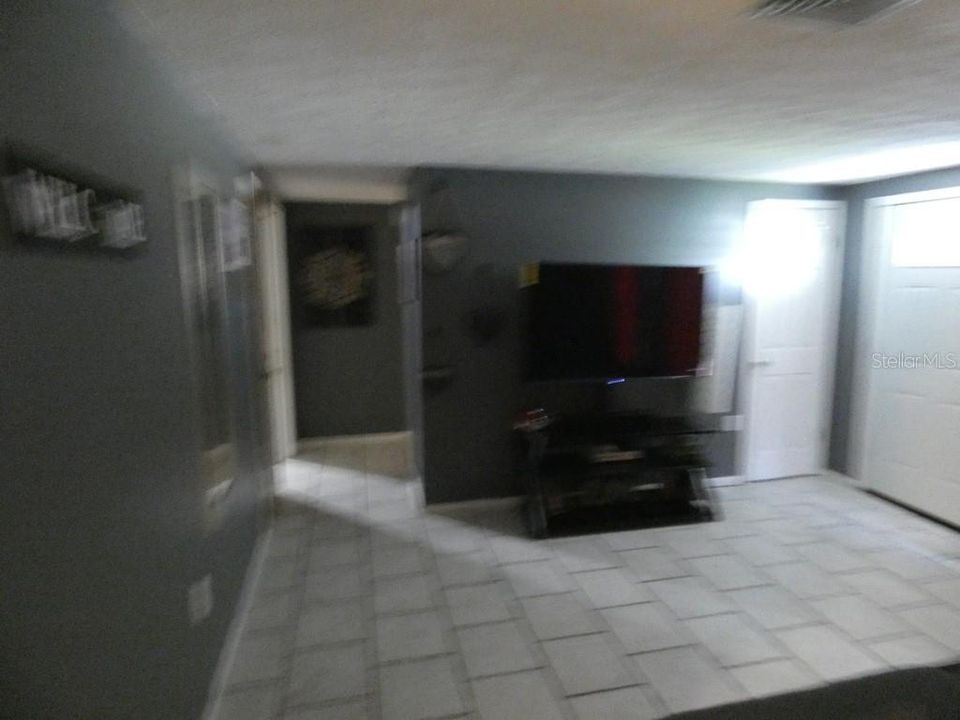 Active With Contract: $180,000 (3 beds, 2 baths, 1236 Square Feet)