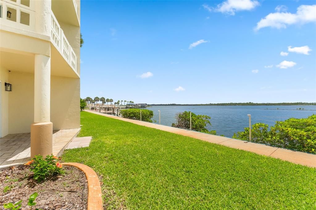 En Venta: $224,000 (1 camas, 1 baños, 964 Pies cuadrados)