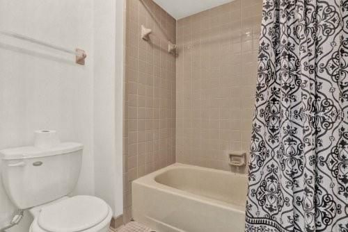 На продажу: $240,000 (3 спален, 2 ванн, 1586 Квадратных фут)