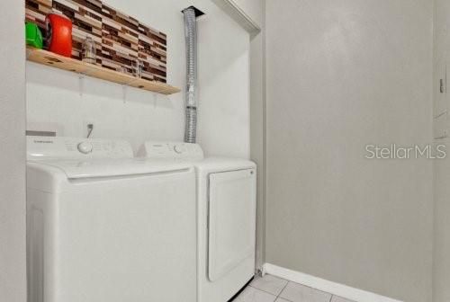 На продажу: $240,000 (3 спален, 2 ванн, 1586 Квадратных фут)