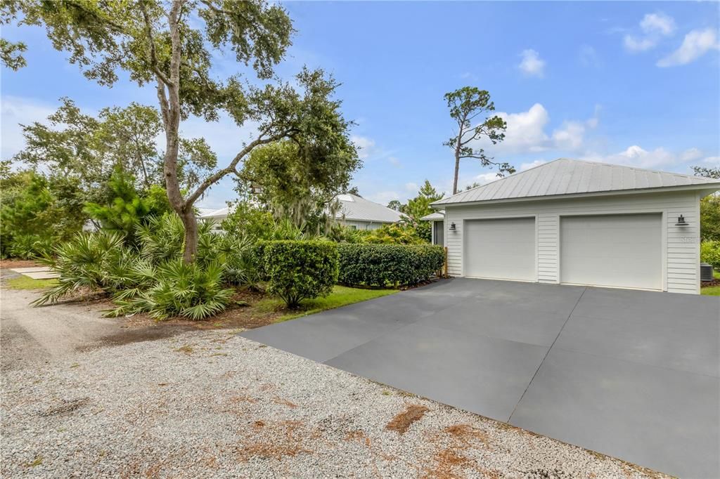 For Sale: $699,000 (3 beds, 2 baths, 1908 Square Feet)