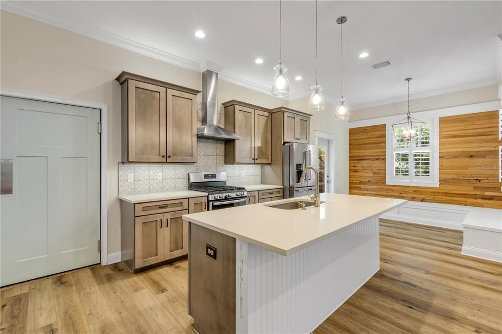 For Sale: $699,000 (3 beds, 2 baths, 1908 Square Feet)