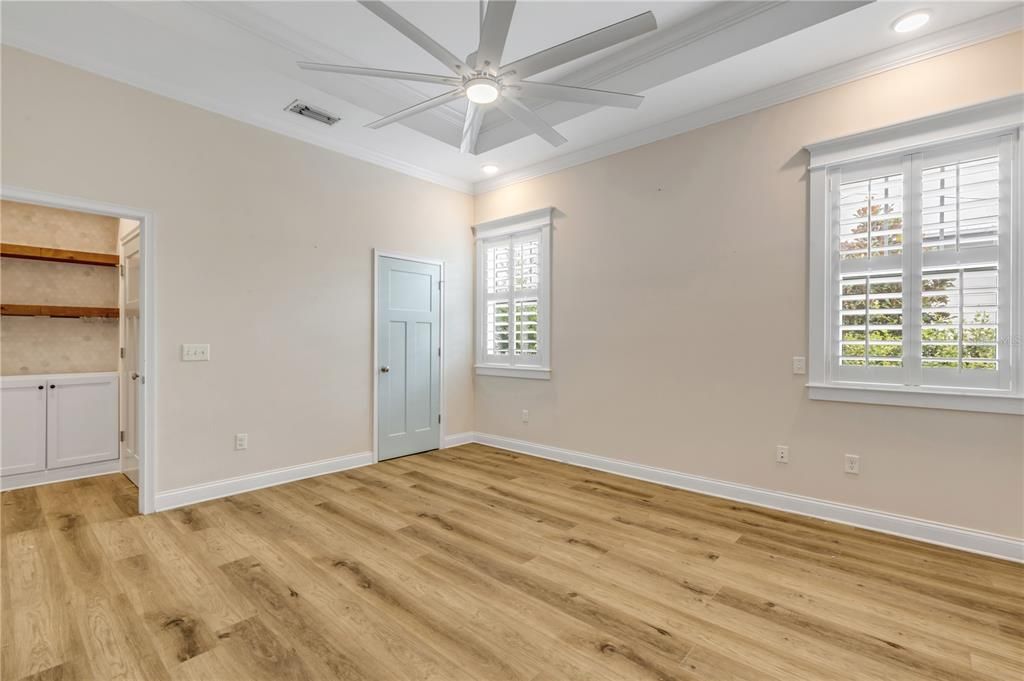 For Sale: $699,000 (3 beds, 2 baths, 1908 Square Feet)