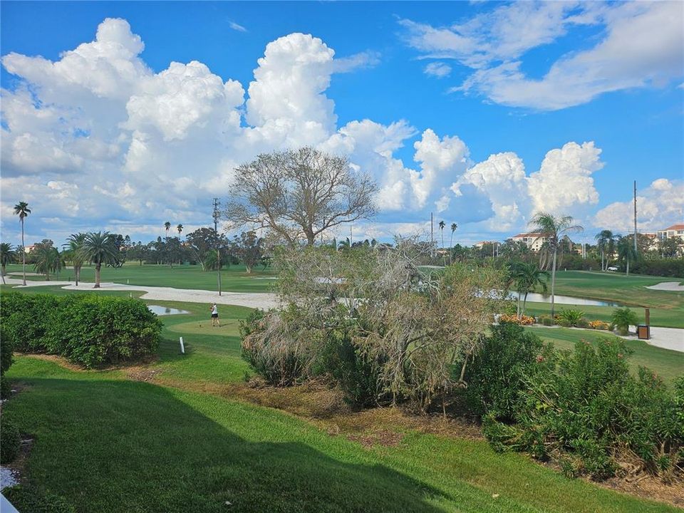 For Rent: $2,500 (2 beds, 2 baths, 1140 Square Feet)