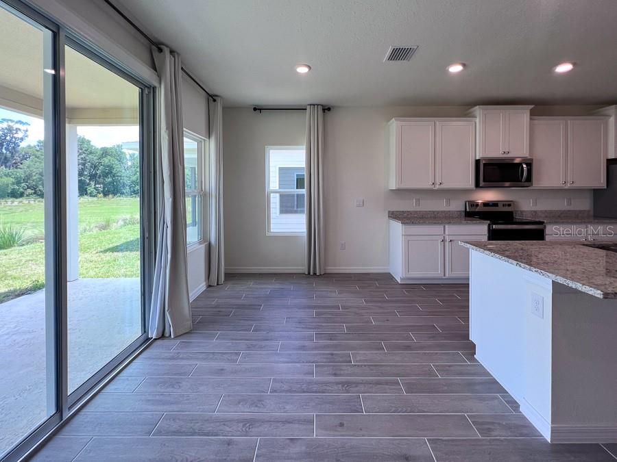 For Rent: $3,000 (3 beds, 2 baths, 1787 Square Feet)