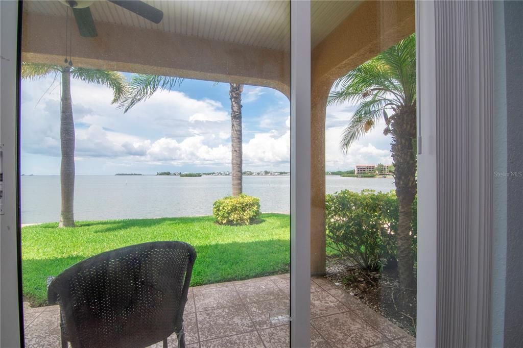 For Rent: $3,000 (2 beds, 1 baths, 851 Square Feet)