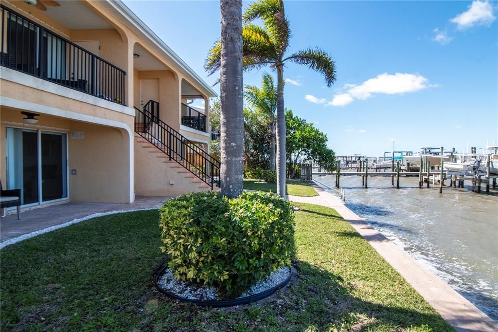 For Rent: $3,000 (2 beds, 1 baths, 851 Square Feet)
