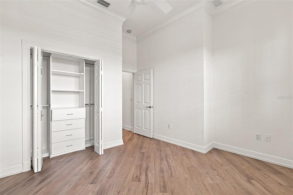 For Sale: $675,000 (3 beds, 2 baths, 1916 Square Feet)