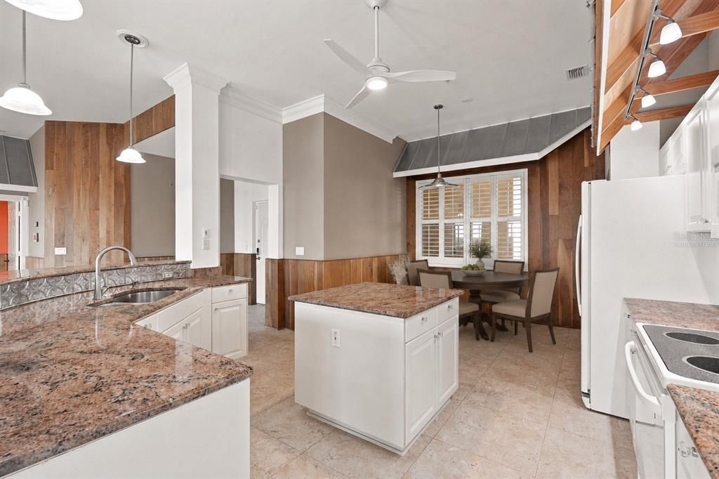 For Sale: $675,000 (3 beds, 2 baths, 1916 Square Feet)