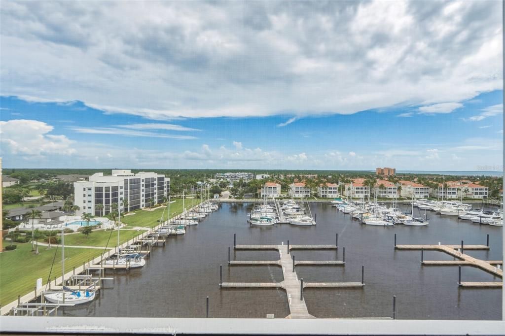 For Sale: $675,000 (3 beds, 2 baths, 1916 Square Feet)