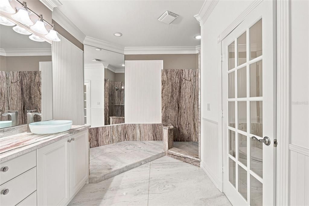 For Sale: $675,000 (3 beds, 2 baths, 1916 Square Feet)