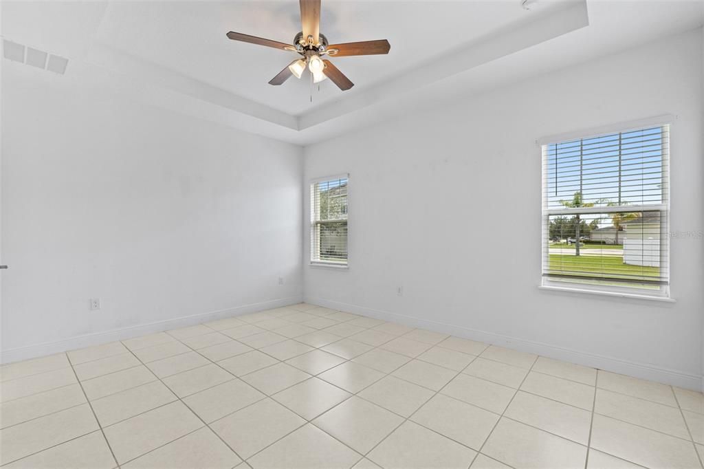 For Sale: $399,900 (4 beds, 2 baths, 1896 Square Feet)