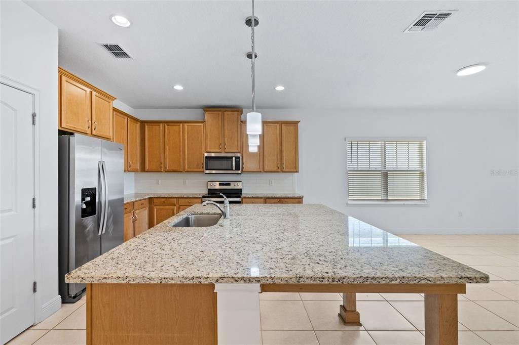 For Sale: $399,900 (4 beds, 2 baths, 1896 Square Feet)