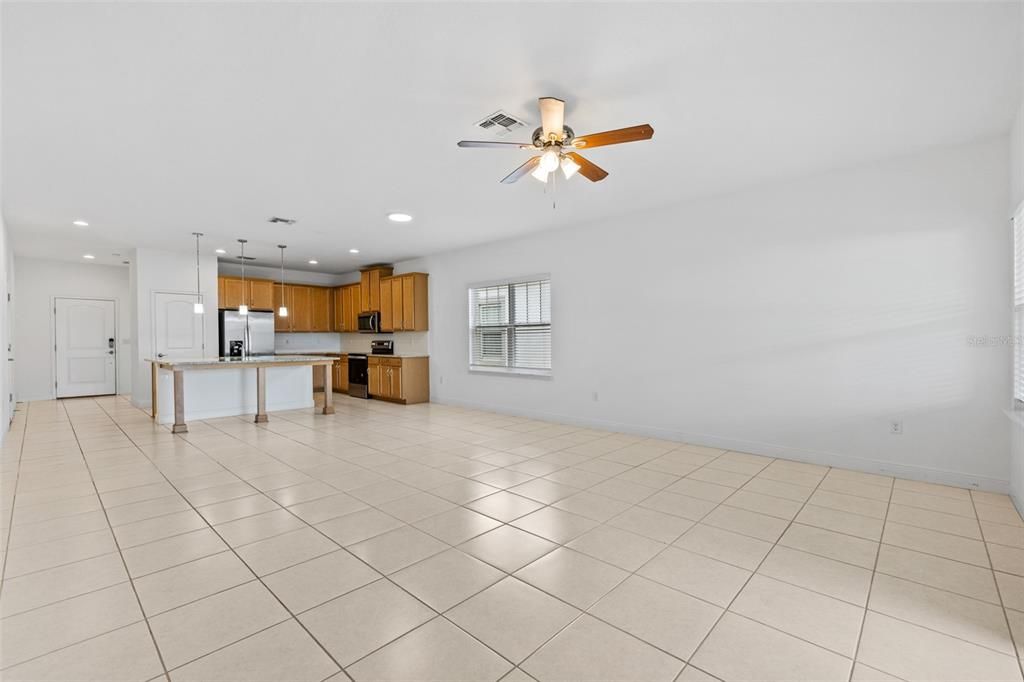 For Sale: $399,900 (4 beds, 2 baths, 1896 Square Feet)