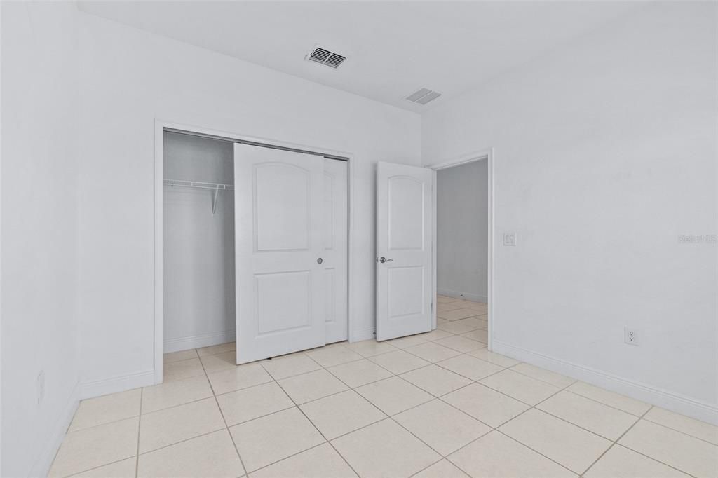 For Sale: $399,900 (4 beds, 2 baths, 1896 Square Feet)
