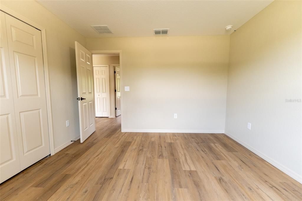 En Venta: $239,900 (3 camas, 2 baños, 1331 Pies cuadrados)