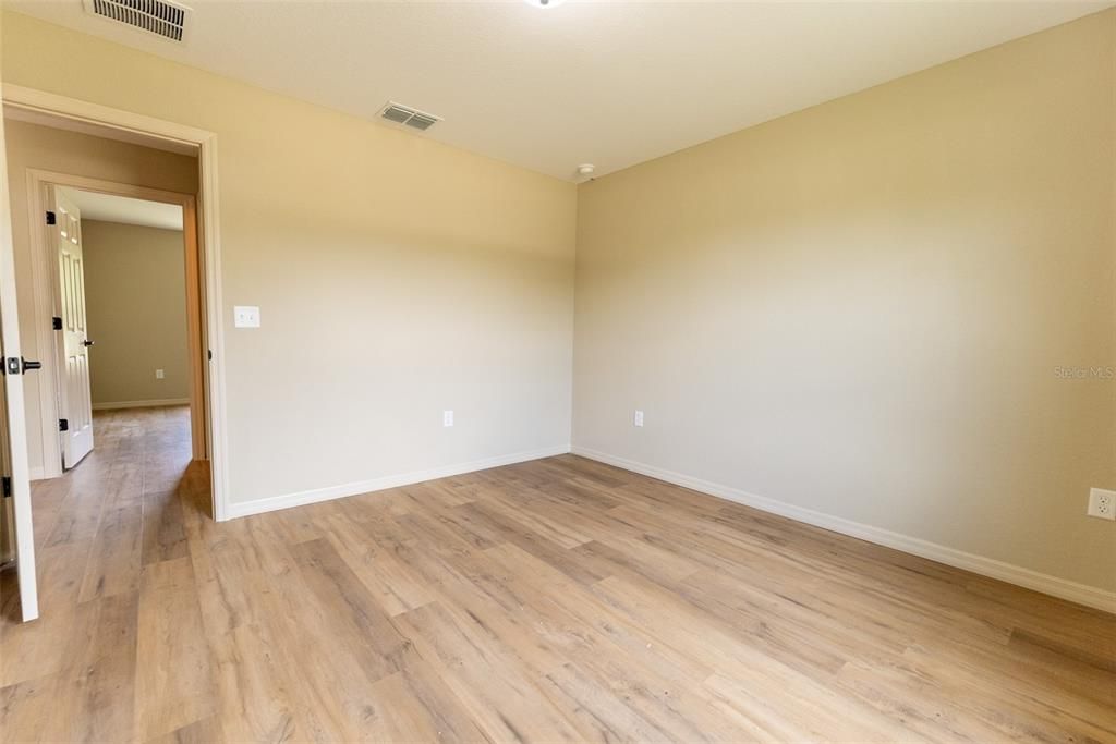 En Venta: $239,900 (3 camas, 2 baños, 1331 Pies cuadrados)