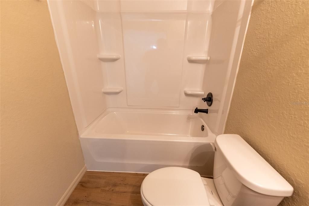 En Venta: $239,900 (3 camas, 2 baños, 1331 Pies cuadrados)
