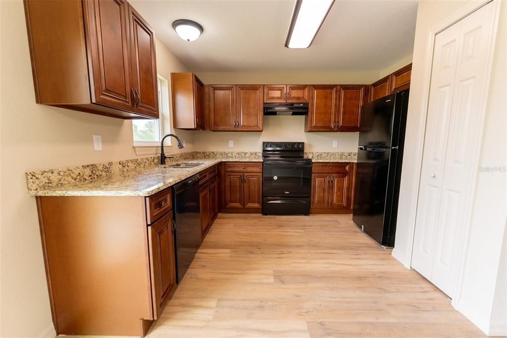 En Venta: $239,900 (3 camas, 2 baños, 1331 Pies cuadrados)