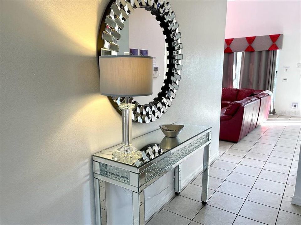 En Venta: $549,000 (7 camas, 4 baños, 2881 Pies cuadrados)