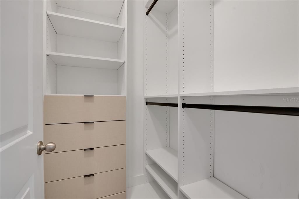 En Renta: $4,500 (3 camas, 3 baños, 2224 Pies cuadrados)