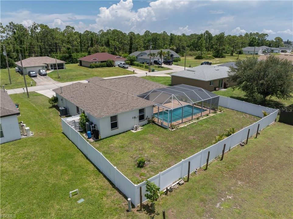 En Venta: $349,900 (3 camas, 2 baños, 1579 Pies cuadrados)