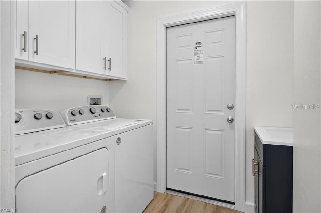 En Venta: $349,900 (3 camas, 2 baños, 1579 Pies cuadrados)