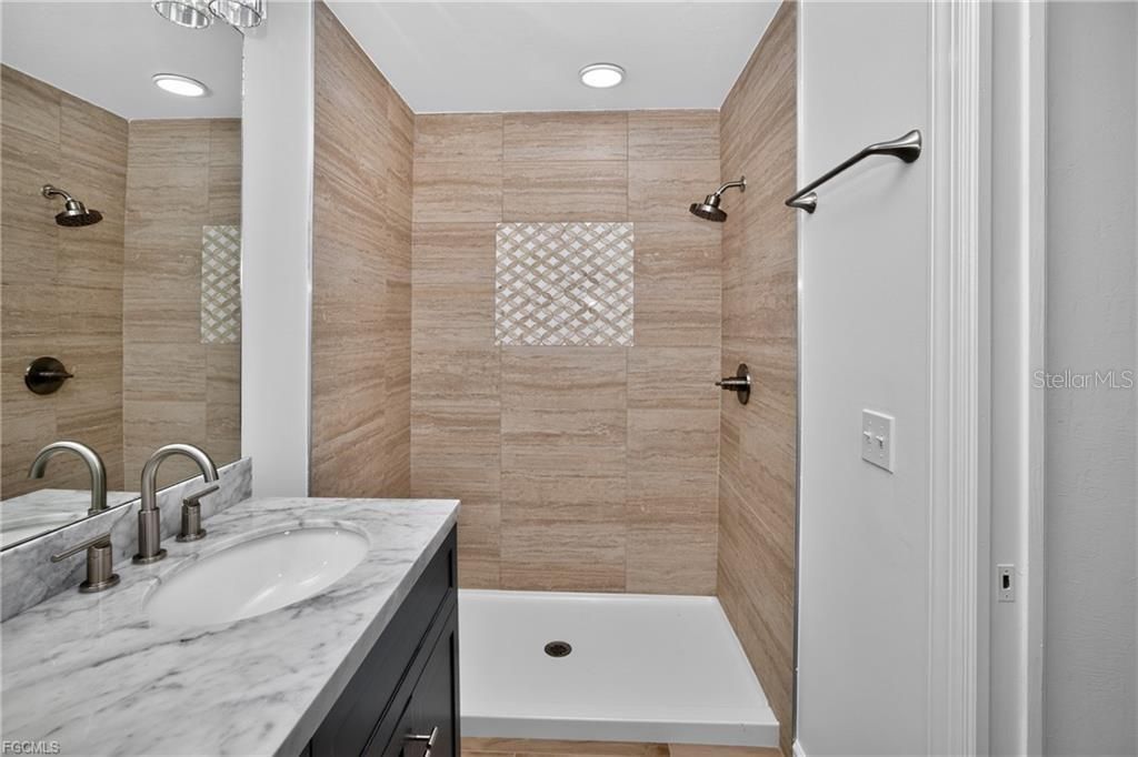 En Venta: $349,900 (3 camas, 2 baños, 1579 Pies cuadrados)