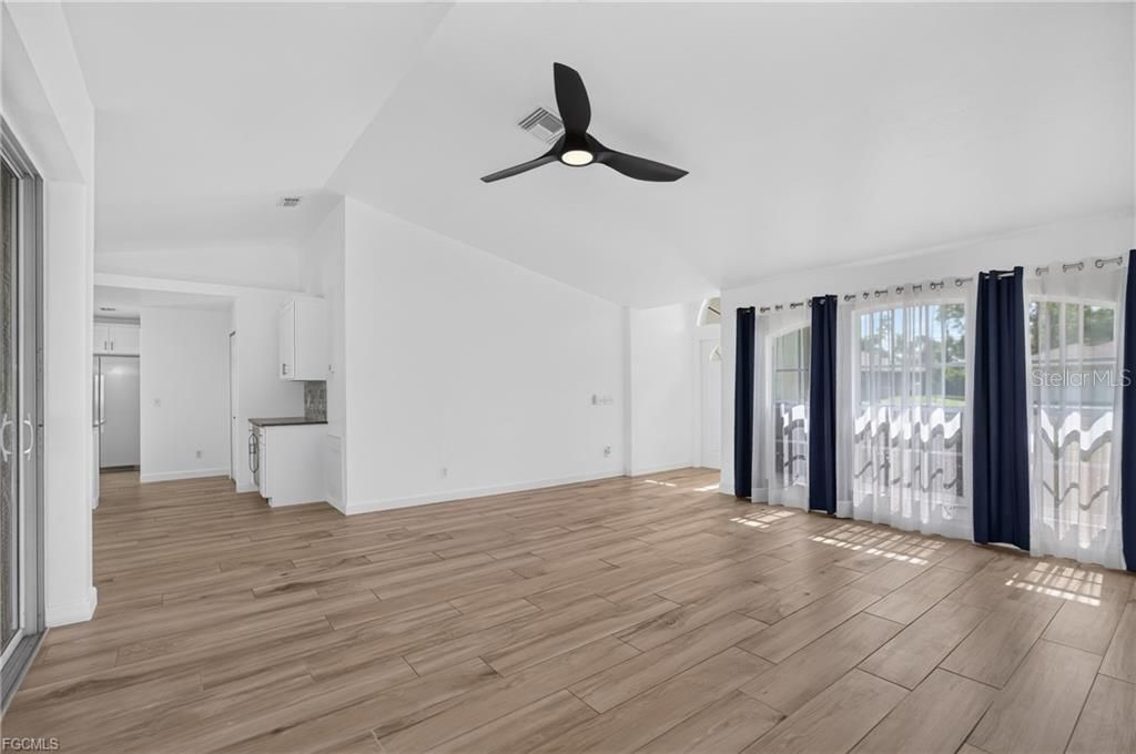 En Venta: $349,900 (3 camas, 2 baños, 1579 Pies cuadrados)